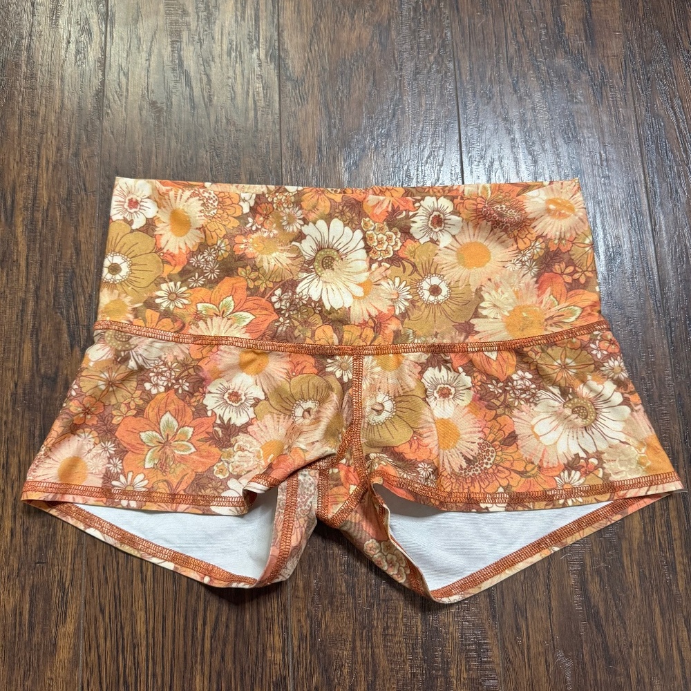 Teeki hot yoga shorts